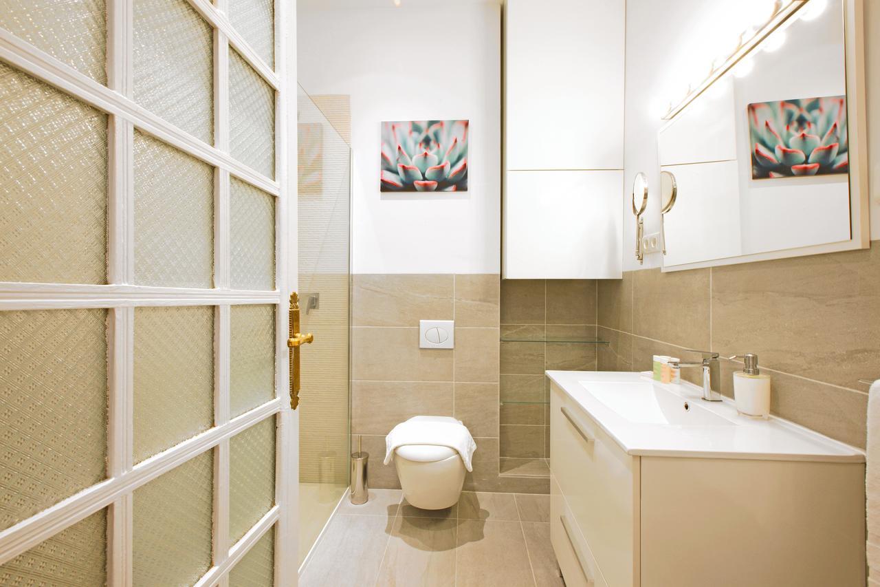 Reina Sofia Boutique I Apartment Madrid Exterior photo